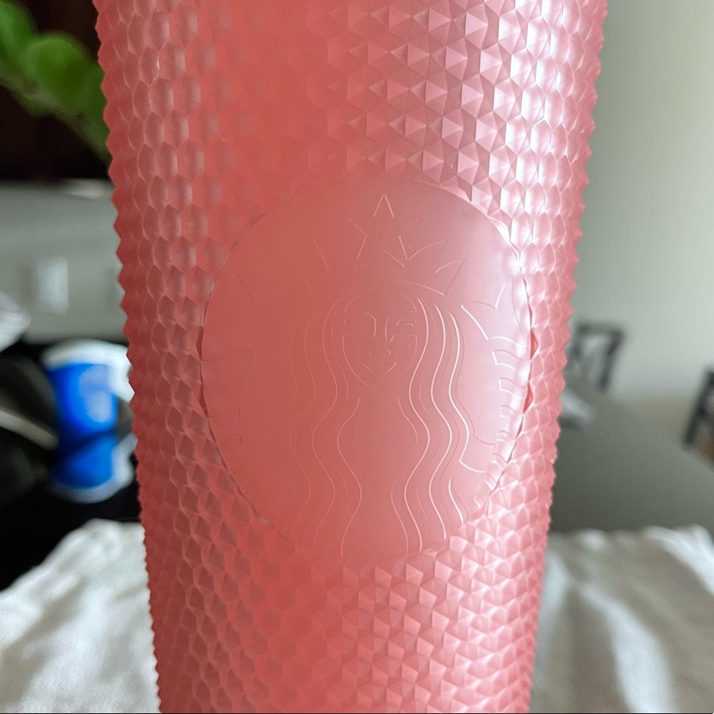 Salmon pink studded Starbucks tumbler - Picture 2 of 3